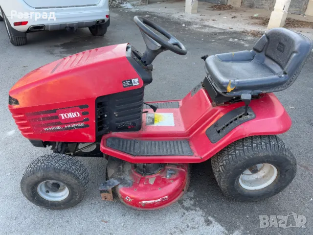 Тракторна косачка Briggs&Stratton 13hp, снимка 1 - Градинска техника - 48926296