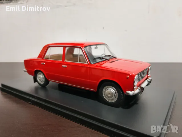 Колекционерско моделче на ВАЗ-2101, Жигули, в мащаб 1:24, снимка 9 - Колекции - 39713720