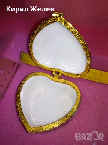 КРАСИВА ПОРЦЕЛАНОВА КУТИЙКА За БИЖУТА - СЪРЧИЦЕ с ФЛОРАЛНА ТЕМАТИКА на КАПАЧЕТО 42859, снимка 10 - Други ценни предмети - 44312288