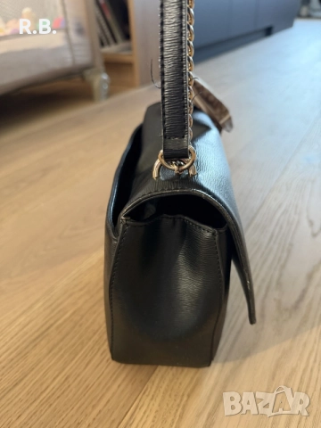 DKNY дамска чанта, снимка 2 - Чанти - 56333941