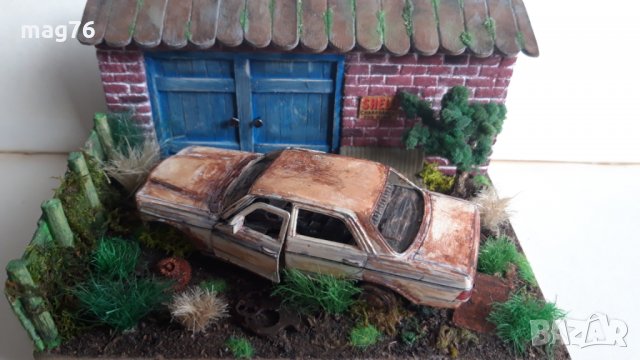 Макет-Diorama junk garage abandoned Mercedes-Benz E-Class