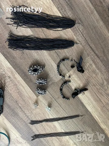 лот аксесоари, снимка 5 - Бижутерийни комплекти - 24378237