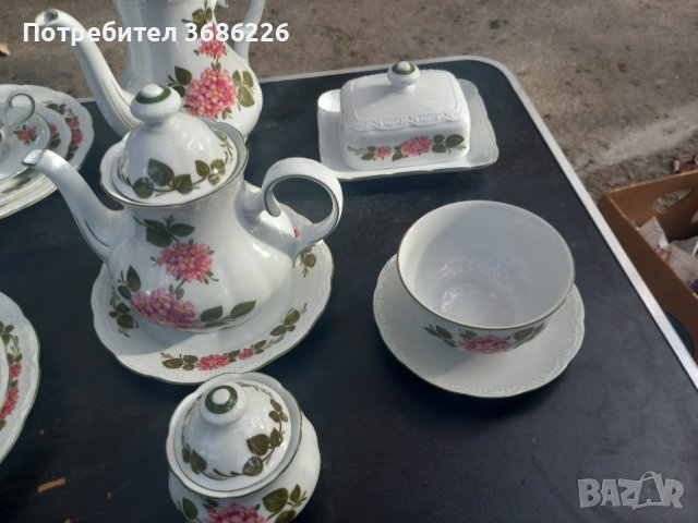 порцеланов комплект за кафе и чаи, снимка 9 - Сервизи - 42758503