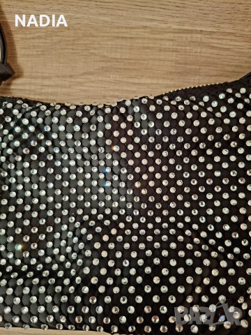 Чантичка с кристали, снимка 2 - Чанти - 53895284