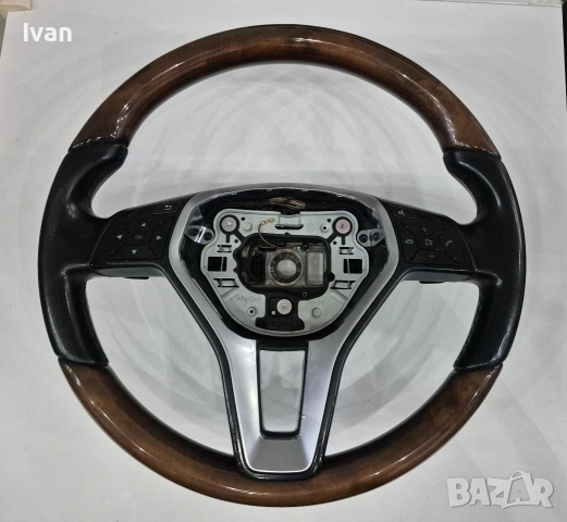 Махагонов волан Mercedes