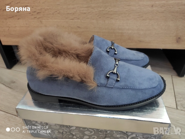 Нови дамски сини лоуфъри с естествен пух, снимка 3 - Дамски ежедневни обувки - 52235129
