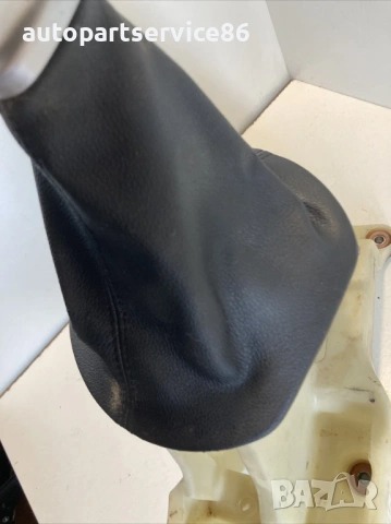 Лост за смяна на скорости за KIA Sportage 1.7 CRDi Ръчен (2011) 43700-3WXXX, снимка 2 - Части - 53371322