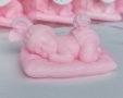 3D бебе с плетени заешки уши шапчица и гащички опашле на възглавница силиконов молд фондан гипс, снимка 8