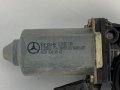 Предно дясно моторче стъклоповдигащ механизъм Mercedes-Benz W203 A2208204542, снимка 2