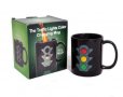 Магическа чаша за чай и кафе Светофар Magic cup забавен подарък за шофьори, снимка 2