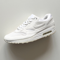 Обувки Nike Air Max 1 - Triple White 43, снимка 2 - Маратонки - 44687236