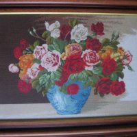 Ваза с рози, снимка 1 - Гоблени - 30155347