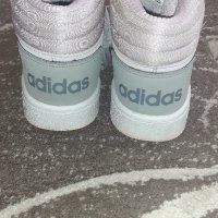 Кецове Adidas 35.5 размер, снимка 4 - Детски маратонки - 42892472