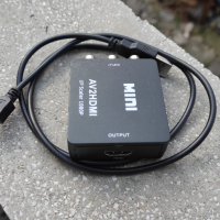 Преходник от RCA към HDMI, снимка 2 - Кабели и адаптери - 44791953