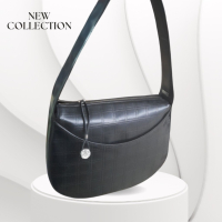 Елегантна дамска чанта за рамо с метален елемент 32х22 см, снимка 1 - Чанти - 44622978