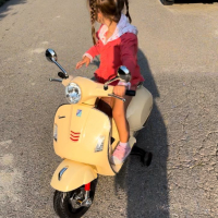  Детски електрически скутер Vespa, снимка 1 - Други - 44524915