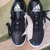 Нови маратонки Adidas, снимка 1 - Детски маратонки - 42402727