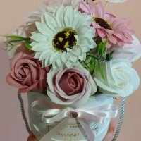 Луксозна кутия със сапунени цветя, снимка 7 - Подаръци за жени - 38515505