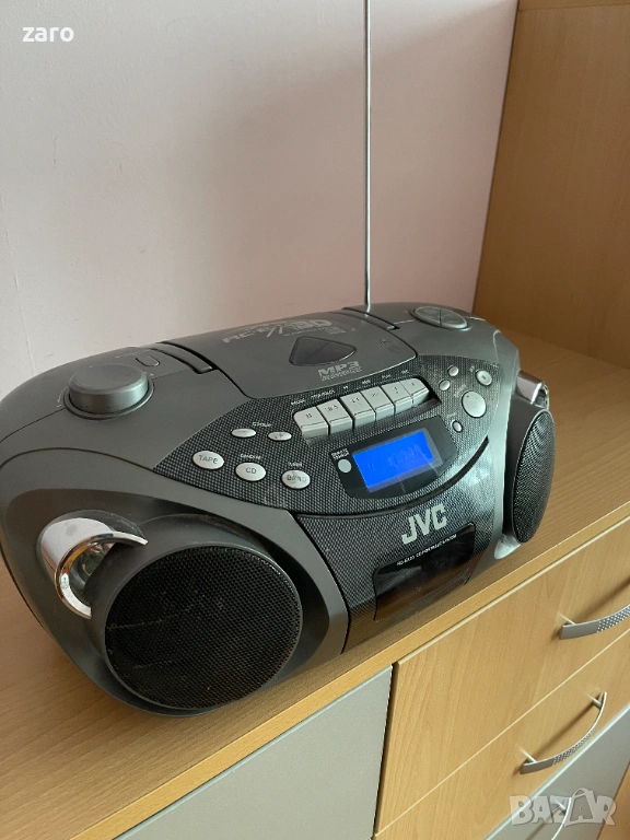 Радиокасетофон JVC, снимка 1