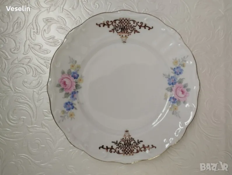 Порцеланова чиния , снимка 1