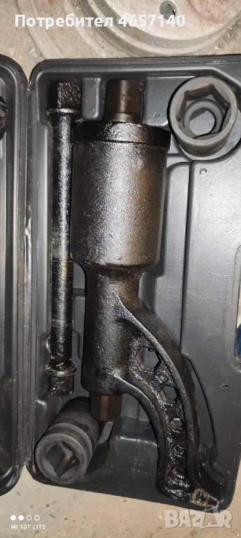 Маткап и стойка за резервна гума, снимка 1