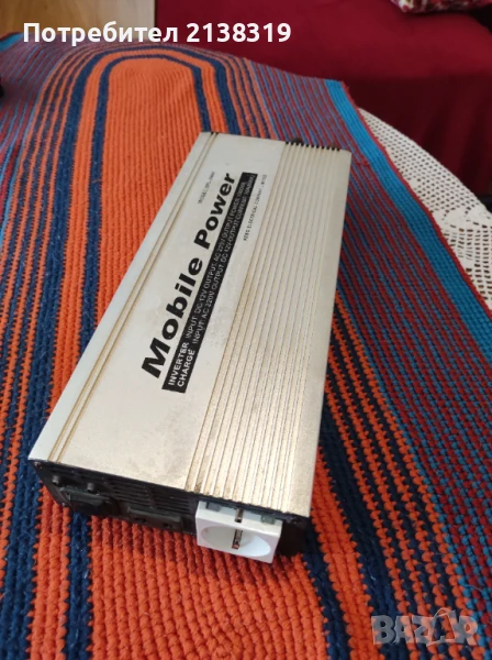 Инверторен преобразувател от 12v на 220v с вградено зарядно устройство за акумулатор 12в/10А- 1000w, снимка 1