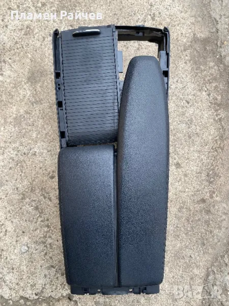 Подлакътник Мерцедес W212 w204 S204 C207 A207 S212, снимка 1