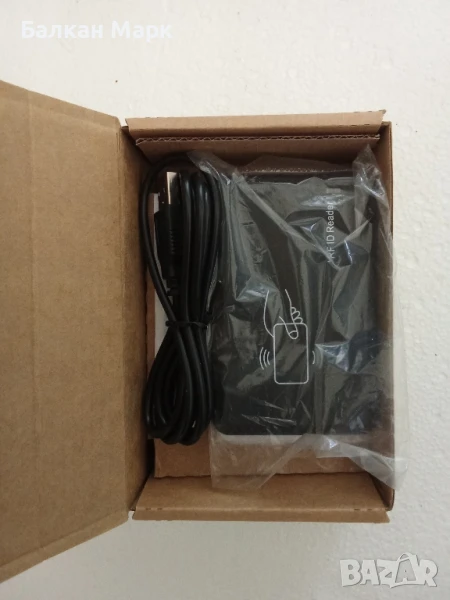📦 Продавам нов RFID четец D302 – USB + 5 бели карти, снимка 1