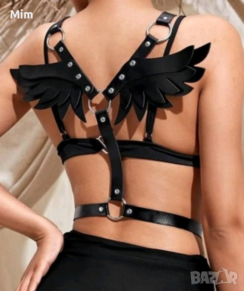 Черен кожен харнес колан за тяло с впечатляващи крила, снимка 1