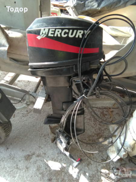 Продавам извънбордов д-л Mercury 25HP, в добро състояние, внос от Италия, снимка 1