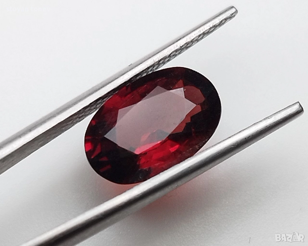 Естествен шпинел в топ вивид червено 1.70кт.! Нов!, снимка 1