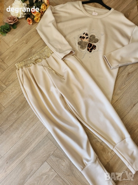 Дамски екип с детелина , снимка 1