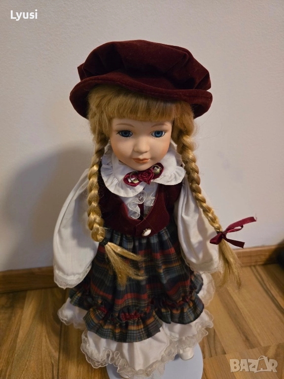 Порцеланова кукла, снимка 1
