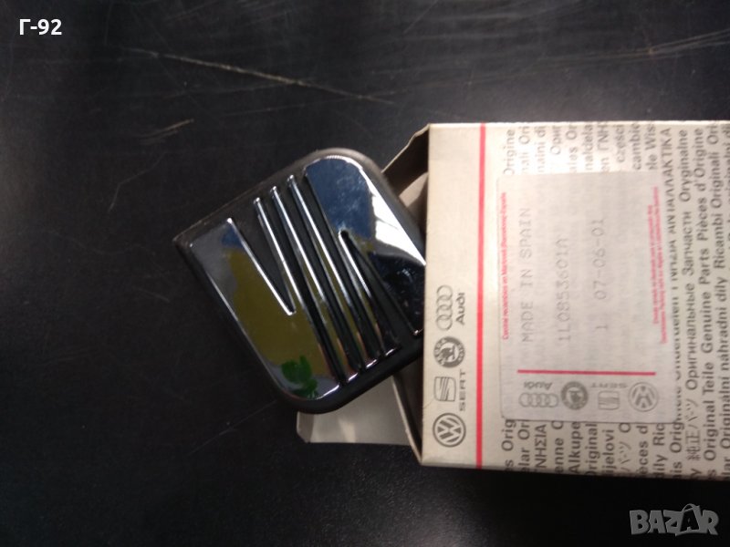 1L0853601A**NEU**Емблема на SEAT за задната врата, монтирана към Толедо 92> 99, снимка 1