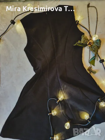 Малка черна рокля Reserved (XS) + ръчно изработено бижу, снимка 3 - Рокли - 50232918