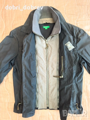 Продавам пролетно - есенно яке United Colors of Benetton., снимка 4 - Якета - 54156475
