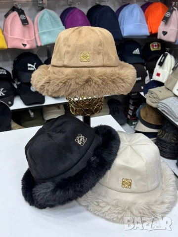 зимни шапки с пух ami prada loewe chanel jaquemus , снимка 5 - Шапки - 52013785