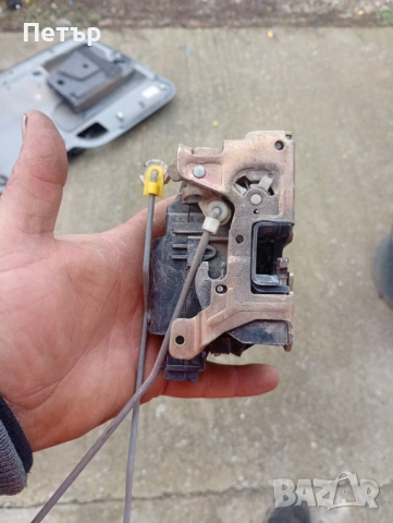 Предна дясна брава за врата рено канго 1998-2008г