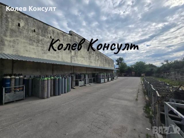 Продавам промишлена сграда с голям двор в Димитровград,кв.Марийно, снимка 1