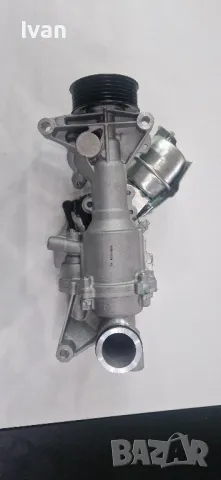 Водна помпа мерцедес W205 C300 