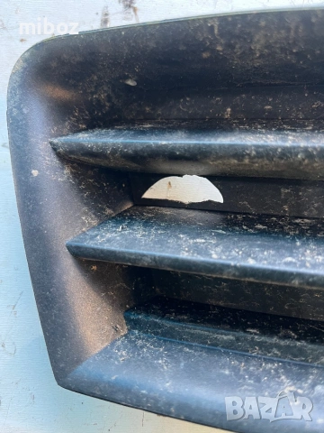 Решетка броня Фолксваген Пасат VW Passat b6, снимка 3 - Части - 54286047