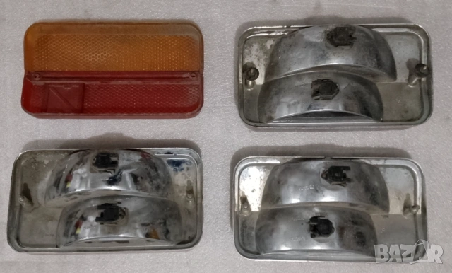 Продавам задни стопове и стъкло за десен стоп Лада ВАЗ 2103, снимка 2 - Аксесоари и консумативи - 25897274