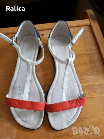 Сандали естествена кожа с тънки каишки, снимка 2 - Сандали - 47379899