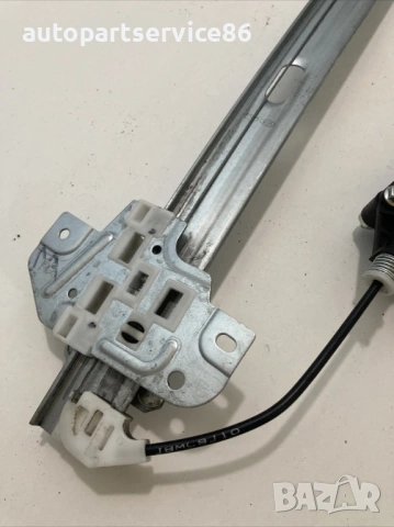 Стъклоповдигач Регулатор на стъкло с мотор за задна дясна врата за KIA Rio 1.5 CRDi (2009), снимка 2 - Части - 53285638