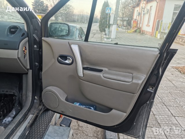 Renault Scenic 1.9 dCi 120hp 2004. На части , снимка 7 - Автомобили и джипове - 39131237