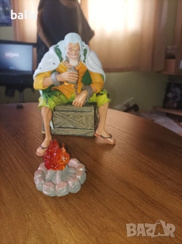 фигурка на рейли от one piece / rayleigh, снимка 2 - Колекции - 50584425