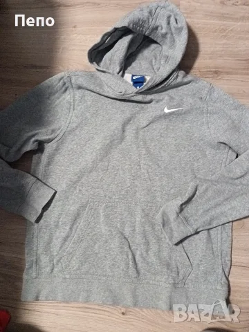 Спортен суитчър Nike