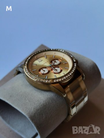 Луксозен часовник PARFOIS с кристали в комплект с гривна, снимка 6 - Дамски - 31305691