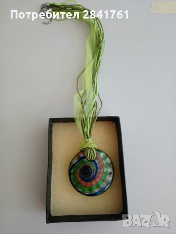 Колие от епоксидна смола , снимка 2 - Колиета, медальони, синджири - 37960532