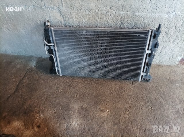 Воден и климатичен радиатор за Мазда 3 хечбек 1.6 HDI. 110 кс. 2004 год., снимка 1
